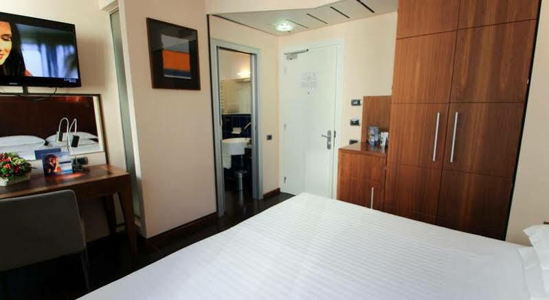 Hotel Maison Piazza Di Spagna Esperienze Rom